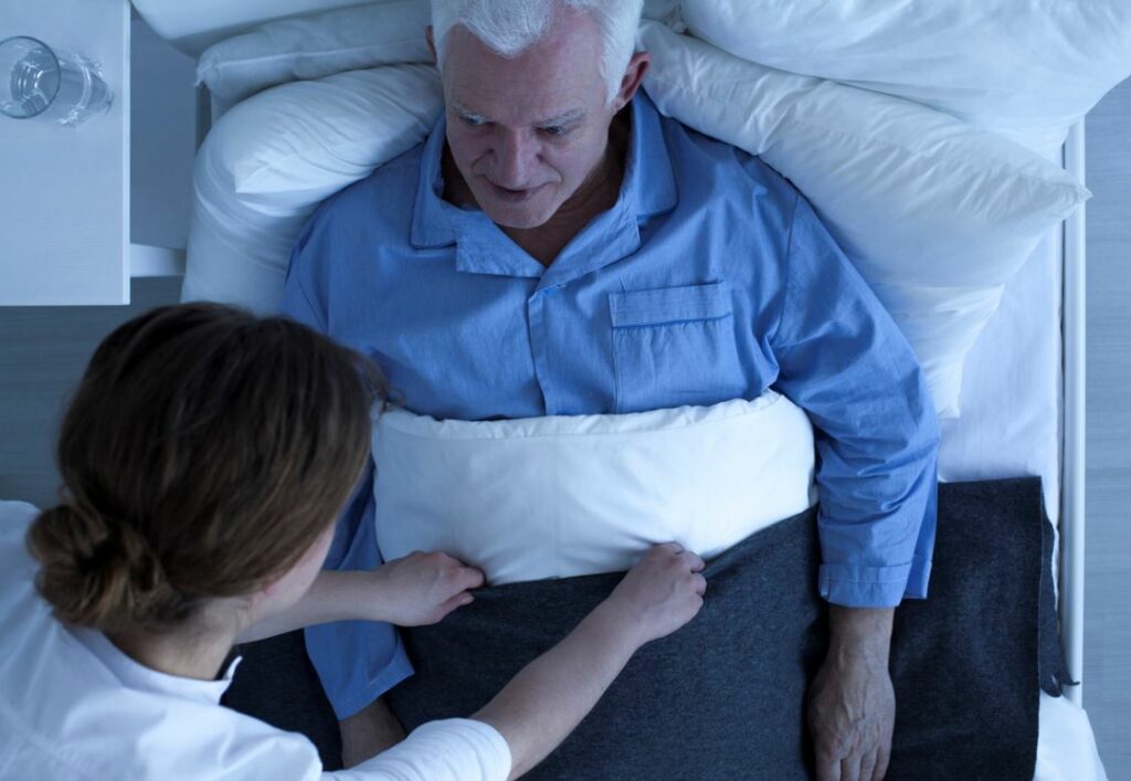 Aide à la personne. Garde ou présence de nuit