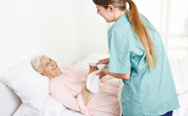 Aide à la personne.
Une auxiliaire vous aide à vous lever et vous coucher